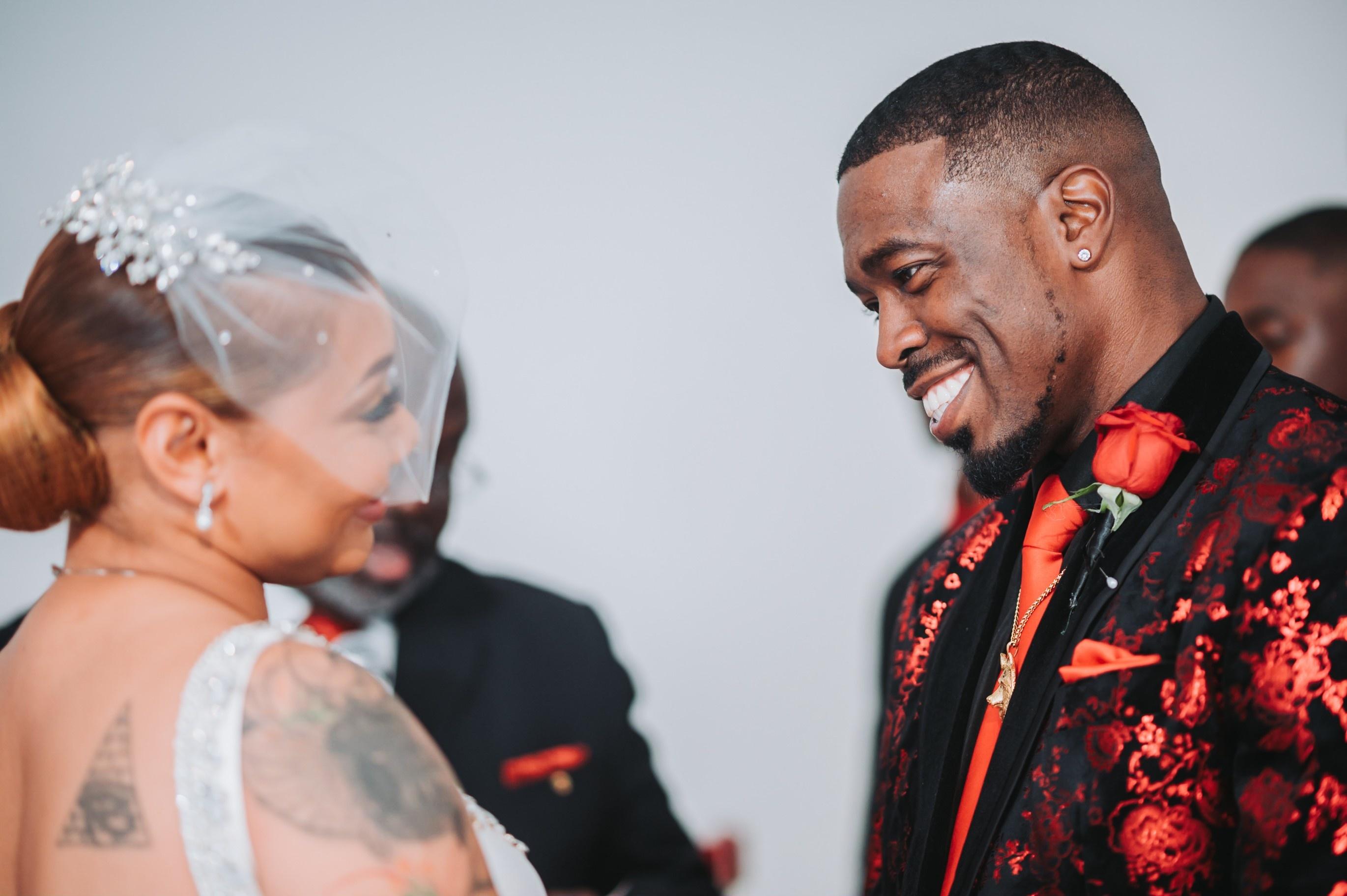 carousel-hero-element image-0